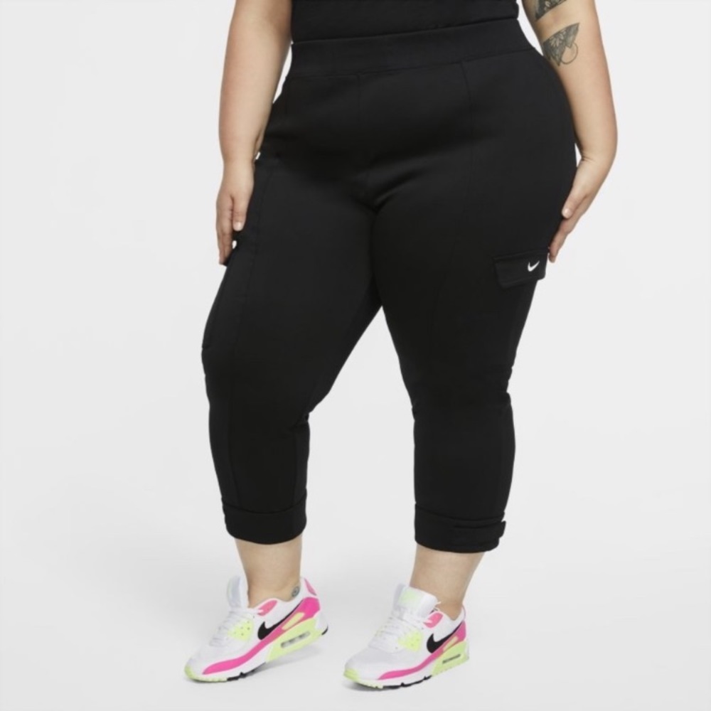 NWT 3X Nike Capri pants with cargo pockets and adjustable cuff.